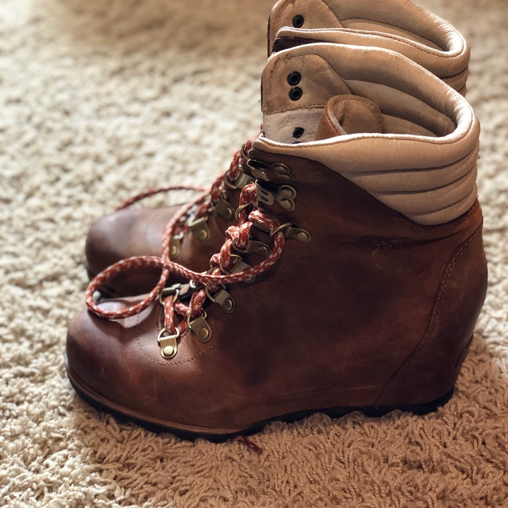 Sorel Wedge
